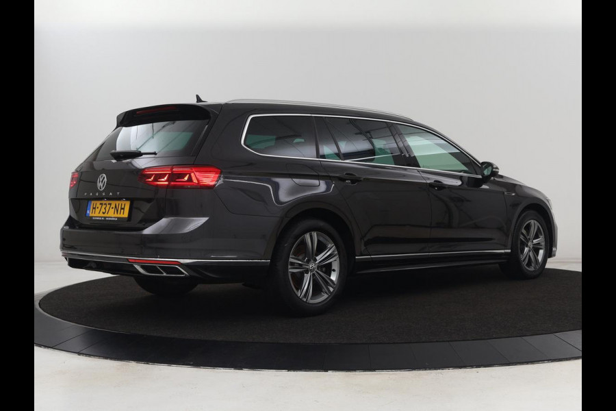 Volkswagen Passat 1.5 TSI Elegance Business R | Leder/Alcantara | Stoelverwarming | Trekhaak | Adaptive cruise | Matrix LED | Keyless | Carplay | Navigatie | Virtual Cockpit | Parkeerhulp | R Line