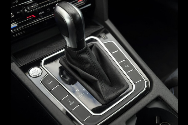 Volkswagen Passat Variant 1.4 TSI PHEV GTE Business | Navi, Carplay/Android, Camera, ACC, Afn.Trekhaak, Stoelverw. | Dealeroh. |