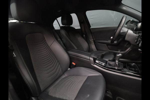 Mercedes-Benz A-Klasse 180 Business Solution [VIRTUAL COCKPIT, CAMERA, 6-BAK, STOELVERWARMING, BLUETOOTH, CRUISE, CLIMATE, NIEUWSTAAT]