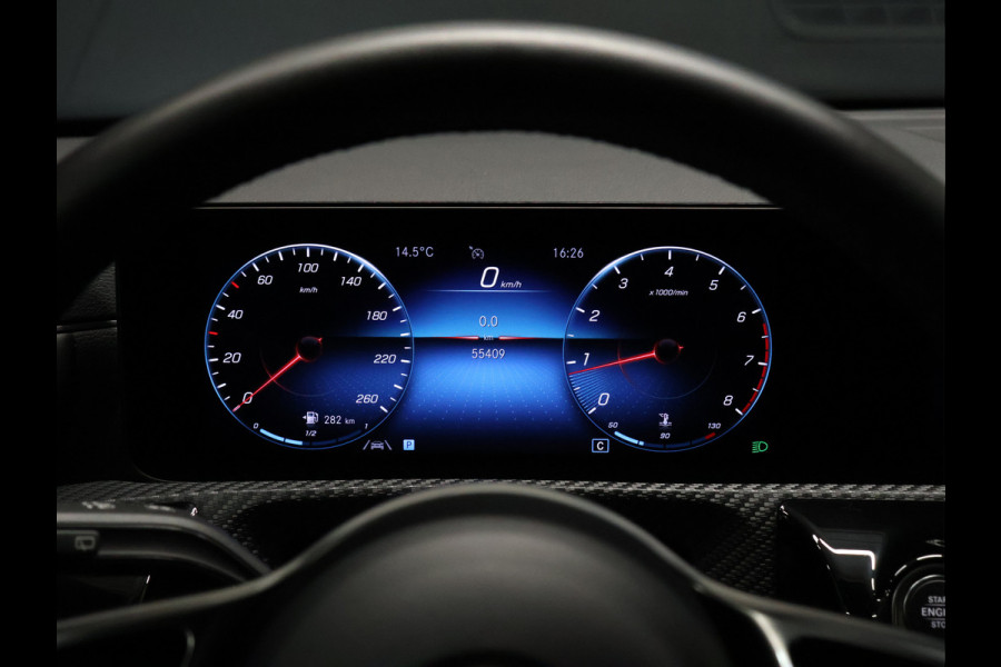 Mercedes-Benz A-Klasse 180 Business Solution [VIRTUAL COCKPIT, CAMERA, 6-BAK, STOELVERWARMING, BLUETOOTH, CRUISE, CLIMATE, NIEUWSTAAT]