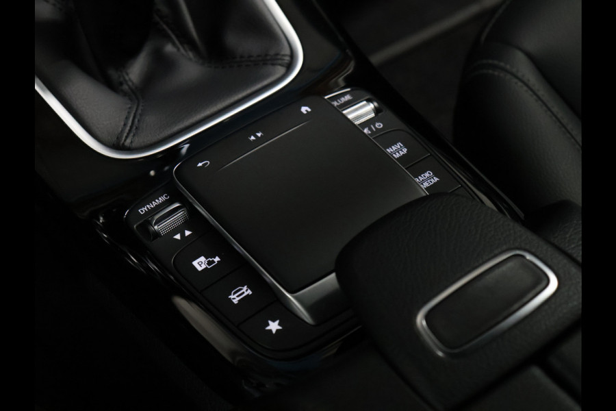 Mercedes-Benz A-Klasse 180 Business Solution [VIRTUAL COCKPIT, CAMERA, 6-BAK, STOELVERWARMING, BLUETOOTH, CRUISE, CLIMATE, NIEUWSTAAT]