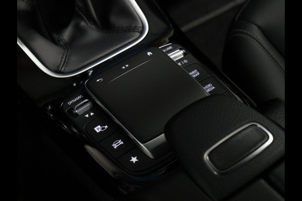 Mercedes-Benz A-Klasse 180 Business Solution [VIRTUAL COCKPIT, CAMERA, 6-BAK, STOELVERWARMING, BLUETOOTH, CRUISE, CLIMATE, NIEUWSTAAT]