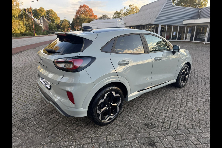 Ford Puma 1.0 EcoBoost Hybrid ST-Line X 155pk Automaat |  Panoramadak | Afneembare trekhaak | Winter Pack | Adaptive cruise control | 360 graden camera | Bang&Olufsen | Elektrsiche achterklep | Matrix LED