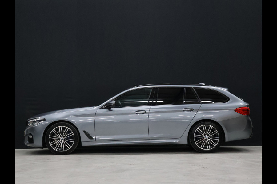 BMW 5 Serie Touring 530i High Executive M-Sport [TREKHAAK INKLAPBAAR, SCHUIFKANTELDAK, MEMORY SEATS, HARMAN/KARDON, APPLE CARPLAY, ADAPTIVE LED, 360 CAMERA, HEAD-UP, ADAPTIVE CRUISE, VOL LEDER, STOELVERWARMING, CLIMATE, NIEUWSTAAT]