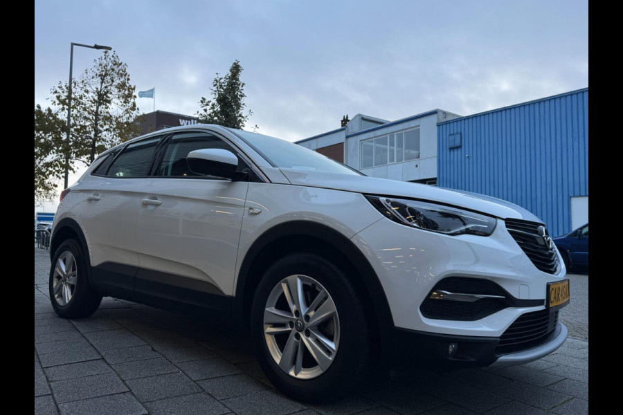Opel Grandland X 1.2 Turbo Business Elegance - Navigatie I Airco I Sport velgen I Achteruitrij camera I PDC I Dealer onderhouden
