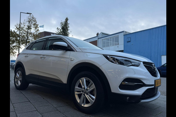 Opel Grandland X 1.2 Turbo Business Elegance - Navigatie I Airco I Sport velgen I Achteruitrij camera I PDC I Dealer onderhouden