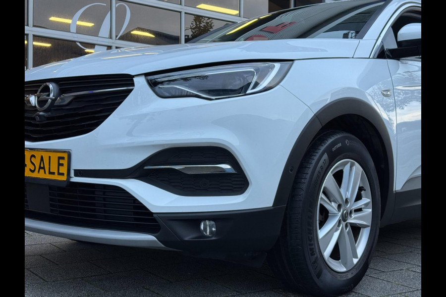 Opel Grandland X 1.2 Turbo Business Elegance - Navigatie I Airco I Sport velgen I Achteruitrij camera I PDC I Dealer onderhouden