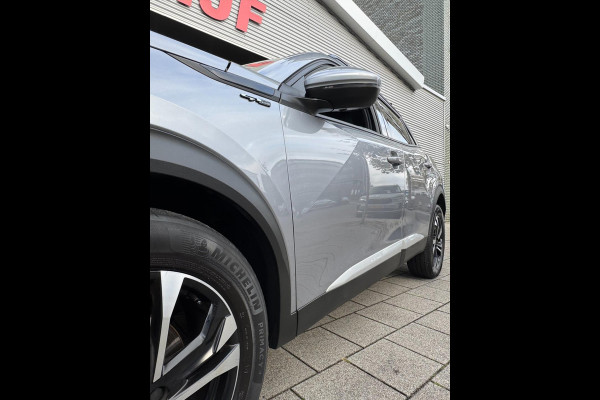 Peugeot 2008 1.2 PureTech Allure 131PK - Navigatie I LED/PDC I Achteruitrij camera I Airco I Sport velgen I Dealer onderhouden