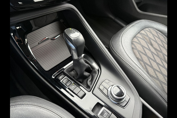 BMW X1 sDrive18i 136pk High Executive Automaat BMW X1 sDrive18i 136pk High Executive Automaat