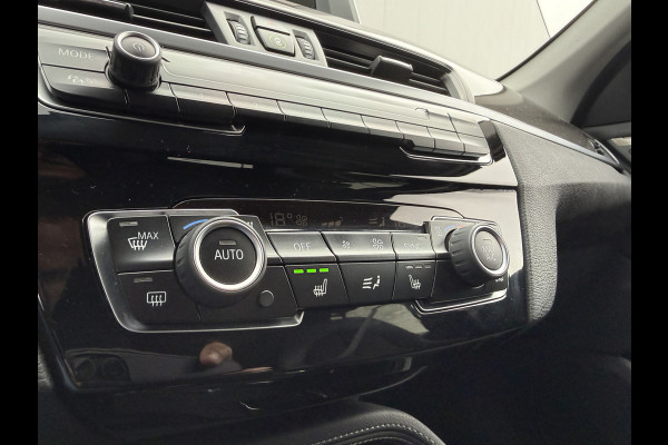 BMW X1 sDrive18i 136pk High Executive Automaat BMW X1 sDrive18i 136pk High Executive Automaat