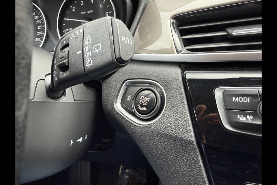 BMW X1 sDrive18i 136pk High Executive Automaat BMW X1 sDrive18i 136pk High Executive Automaat