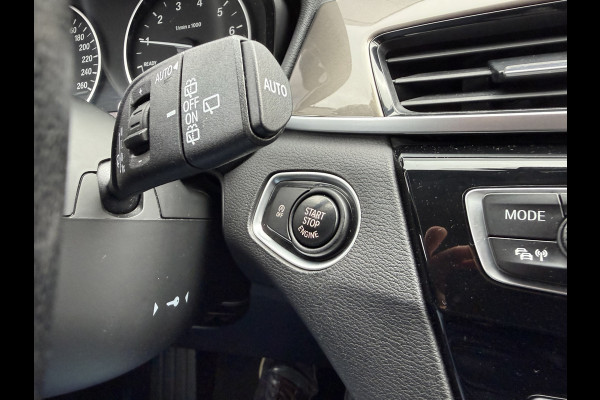 BMW X1 sDrive18i 136pk High Executive Automaat BMW X1 sDrive18i 136pk High Executive Automaat