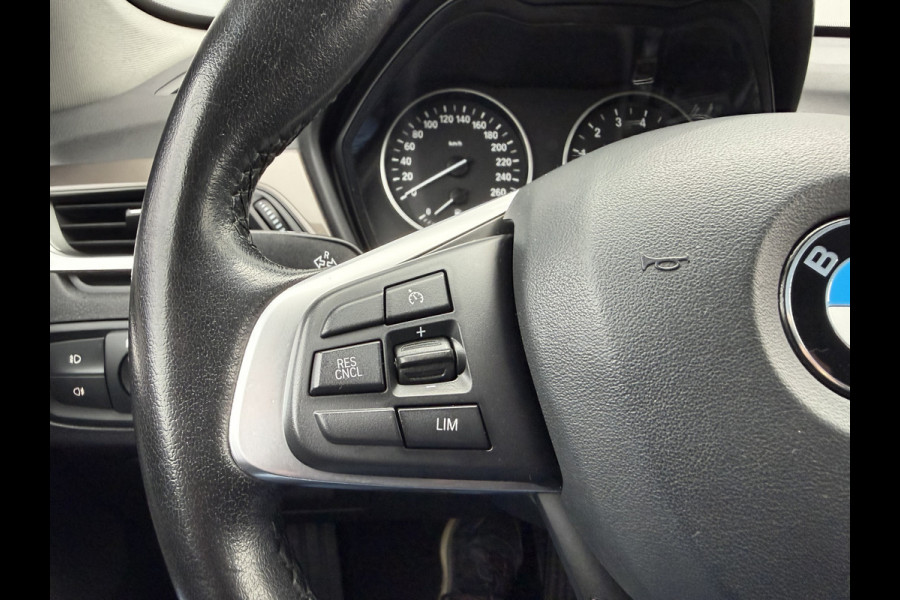 BMW X1 sDrive18i 136pk High Executive Automaat BMW X1 sDrive18i 136pk High Executive Automaat