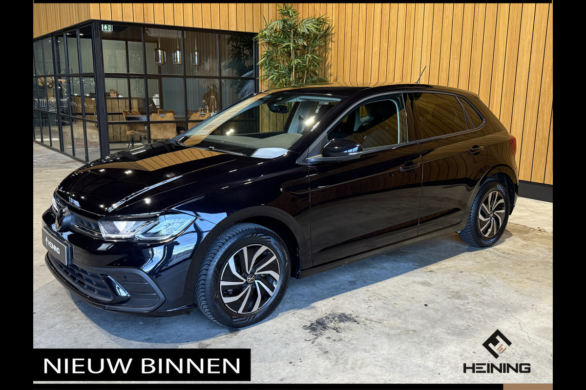 Volkswagen Polo 1.0 TSI Life 96 PK. Navi. Apple-carplay. Hollandse auto met NAP Volkswagen Polo 1.0 TSI Life 96 PK. Navi. Apple-carplay. Hollandse auto met NAP