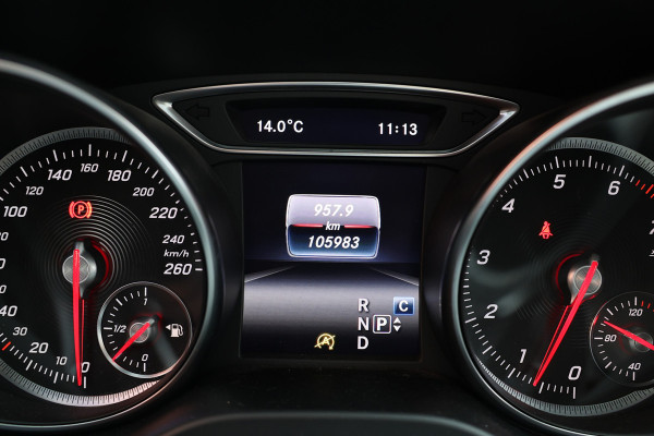 Mercedes-Benz CLA-Klasse Shooting Brake 180 AMG | Panoramadak | Camera | Stoelverwarming | Navigatie | Bi-Xenon | Facelift | Trekhaak afneembaar | F1 Flippers | NAP Logisch | Nieuwe APK Mercedes-Benz CLA-Klasse Shooting Brake 180 AMG | Panoramadak | Camera | Stoelverwarming | Navigatie | Bi-Xenon | Facelift | Trekhaak afneembaar | F1 Flippers | NAP Logisch | Nieuwe APK