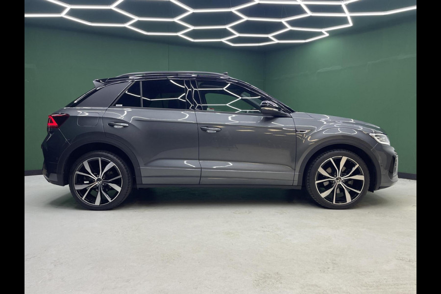 Volkswagen T-Roc 1.5 TSI R-Line | Black Edition | IQ | Pano Volkswagen T-Roc 1.5 TSI R-Line | Black Edition | IQ | Pano