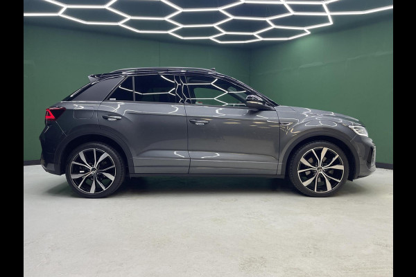 Volkswagen T-Roc 1.5 TSI R-Line | Black Edition | IQ | Pano Volkswagen T-Roc 1.5 TSI R-Line | Black Edition | IQ | Pano