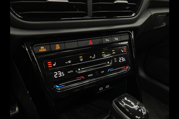 Volkswagen T-Roc 1.5 TSI R-Line | Black Edition | IQ | Pano Volkswagen T-Roc 1.5 TSI R-Line | Black Edition | IQ | Pano