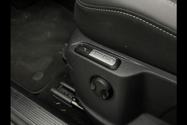 Volkswagen T-Roc 1.5 TSI R-Line | Black Edition | IQ | Pano Volkswagen T-Roc 1.5 TSI R-Line | Black Edition | IQ | Pano