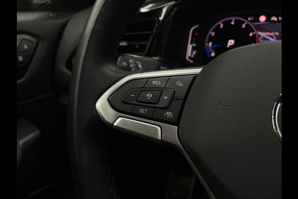 Volkswagen T-Roc 1.5 TSI R-Line | Black Edition | IQ | Pano Volkswagen T-Roc 1.5 TSI R-Line | Black Edition | IQ | Pano