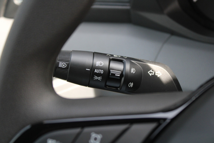 Renault Master T35 2.0 dCi 170pk L2H2 Extra - 2x Schuifdeur - Navigatie - Blind Spot - Camera - Stoelverwarming - Verwarmde voorruit - Rijklaar