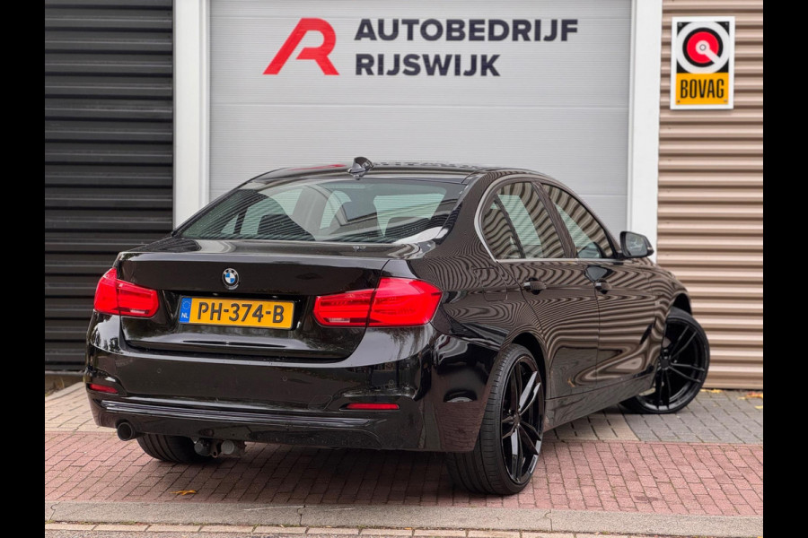 BMW 3 Serie 318i Executive Navi/Xenon