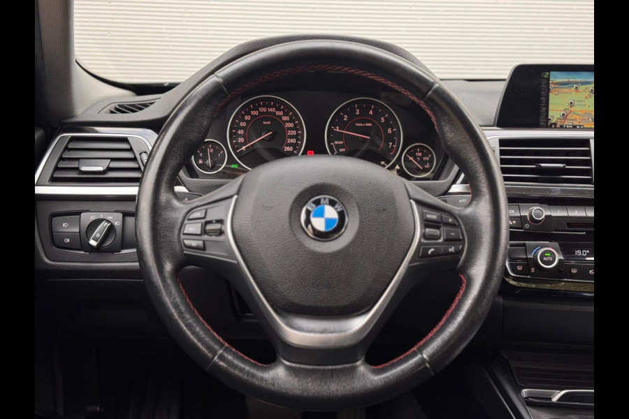 BMW 3 Serie 318i Executive Navi/Xenon