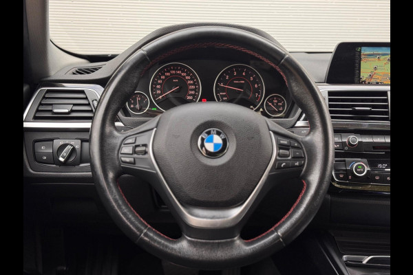 BMW 3 Serie 318i Executive Navi/Xenon