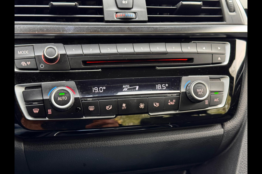 BMW 3 Serie 318i Executive Navi/Xenon