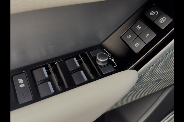 Land Rover Range Rover Velar 3.0 V6 AWD HSE R-dynamic - Airco, Elek. verst. stoelen, Stuur- stoelverwarming, Pano, Cruise!