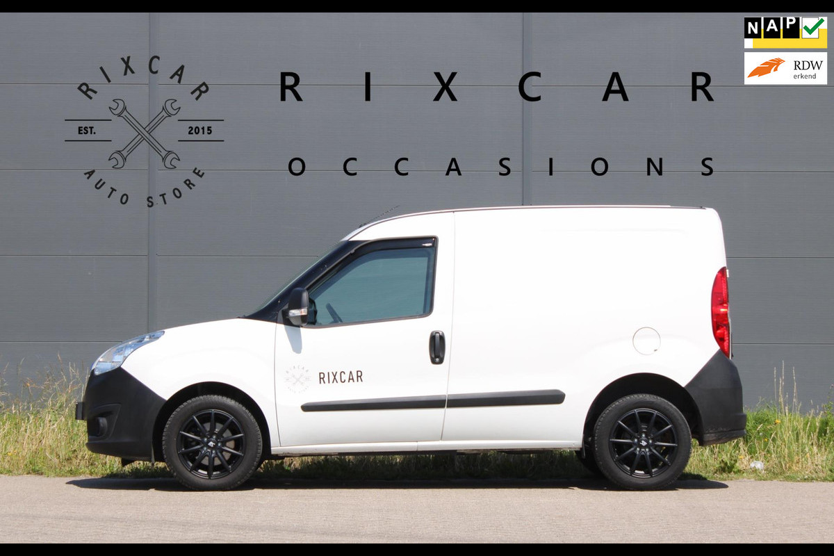 Opel Combo 1.3 CDTi L1H1 Edition Airco CruiseControl Allseason PDC 110PK Opel Combo 1.3 CDTi L1H1 Edition Airco CruiseControl Allseason PDC 110PK
