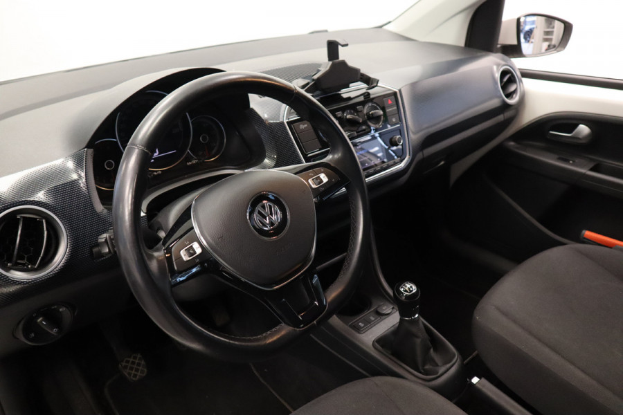 Volkswagen up! 1.0 BMT move up! 5-Drs. Airco CruiseControl Camera Volkswagen up! 1.0 BMT move up! 5-Drs. Airco CruiseControl Camera