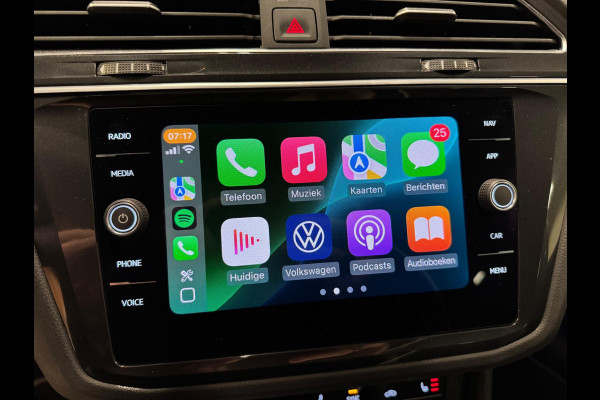 Volkswagen Tiguan 1.5 TSI 150PK R-Line, Virtual Cockpit, Apple Carplay, Matrix Led, Android Auto, Navi, ACC, Clima, Cam, PDC Volkswagen Tiguan 1.5 TSI 150PK R-Line, Virtual Cockpit, Apple Carplay, Matrix Led, Android Auto, Navi, ACC, Clima, Cam, PDC