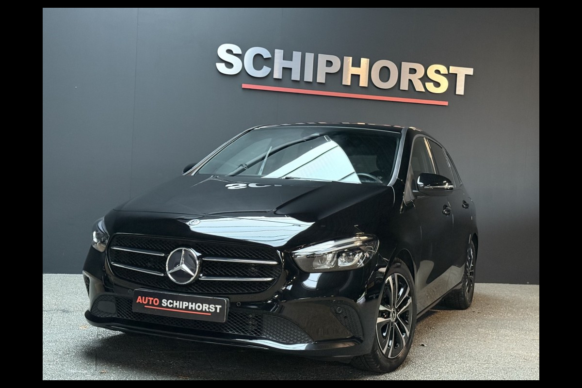 Mercedes-Benz B-Klasse 180 Star Edition Luxury Line 17 inch trekhaak camera Mercedes-Benz B-Klasse 180 Star Edition Luxury Line 17 inch trekhaak camera