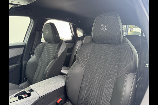 Peugeot 3008 1.2 Hybrid 136 GT | Elektr. achterklep | Adaptive cruise | Camera | Prijs is rijklaar Peugeot 3008 1.2 Hybrid 136 GT | Elektr. achterklep | Adaptive cruise | Camera | Prijs is rijklaar