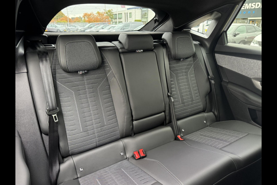 Peugeot 3008 1.2 Hybrid 136 GT | Elektr. achterklep | Adaptive cruise | Camera | Prijs is rijklaar Peugeot 3008 1.2 Hybrid 136 GT | Elektr. achterklep | Adaptive cruise | Camera | Prijs is rijklaar
