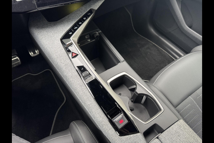 Peugeot 3008 1.2 Hybrid 136 GT | Elektr. achterklep | Adaptive cruise | Camera | Prijs is rijklaar Peugeot 3008 1.2 Hybrid 136 GT | Elektr. achterklep | Adaptive cruise | Camera | Prijs is rijklaar