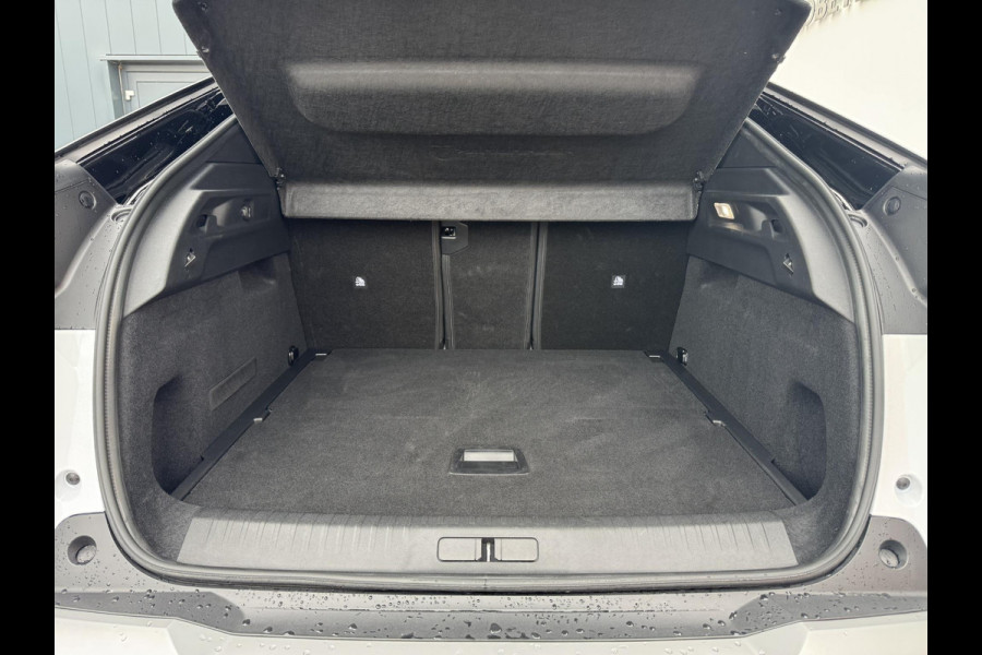 Peugeot 3008 1.2 Hybrid 136 GT | Elektr. achterklep | Adaptive cruise | Camera | Prijs is rijklaar Peugeot 3008 1.2 Hybrid 136 GT | Elektr. achterklep | Adaptive cruise | Camera | Prijs is rijklaar