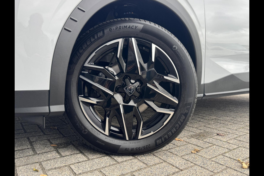 Peugeot 3008 1.2 Hybrid 136 GT | Elektr. achterklep | Adaptive cruise | Camera | Prijs is rijklaar Peugeot 3008 1.2 Hybrid 136 GT | Elektr. achterklep | Adaptive cruise | Camera | Prijs is rijklaar