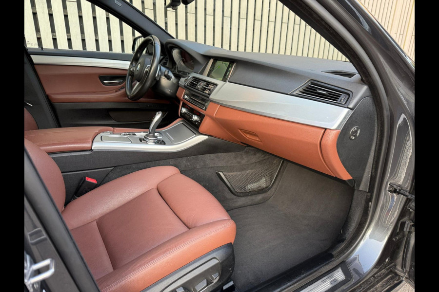 BMW 5 Serie 520d M Sport Edition - Panoramadak - vol opties