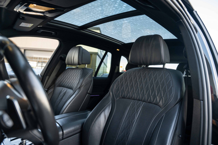 BMW X5 xDrive45e High Executive M-Sport l Laser l Luchtv. l Panorama l HUD l Stoelk. BMW X5 xDrive45e High Executive M-Sport l Laser l Luchtv. l Panorama l HUD l Stoelk.
