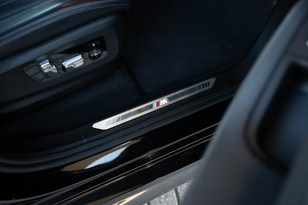 BMW X5 xDrive45e High Executive M-Sport l Laser l Luchtv. l Panorama l HUD l Stoelk. BMW X5 xDrive45e High Executive M-Sport l Laser l Luchtv. l Panorama l HUD l Stoelk.
