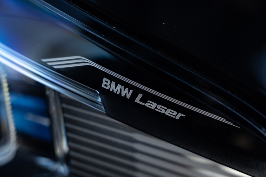 BMW X5 xDrive45e High Executive M-Sport l Laser l Luchtv. l Panorama l HUD l Stoelk. BMW X5 xDrive45e High Executive M-Sport l Laser l Luchtv. l Panorama l HUD l Stoelk.
