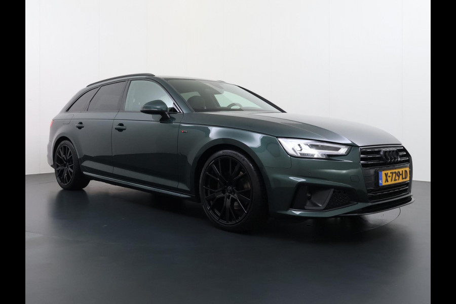 Audi A4 Avant 35 TFSI Sport S line black edition UNIEKE KLEUR| ELEK. TREKHAAK| ELEK. KLEP| S-LINE BINNEN- BUITEN | RIJKLAAR INCL. 12 MND BOVAG GARANTIE