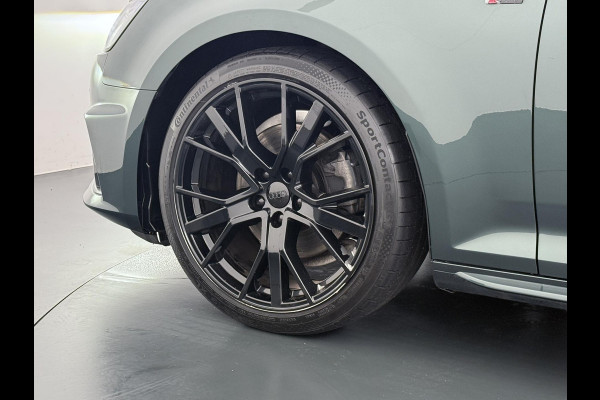 Audi A4 Avant 35 TFSI Sport S line black edition UNIEKE KLEUR| ELEK. TREKHAAK| ELEK. KLEP| S-LINE BINNEN- BUITEN | RIJKLAAR INCL. 12 MND BOVAG GARANTIE