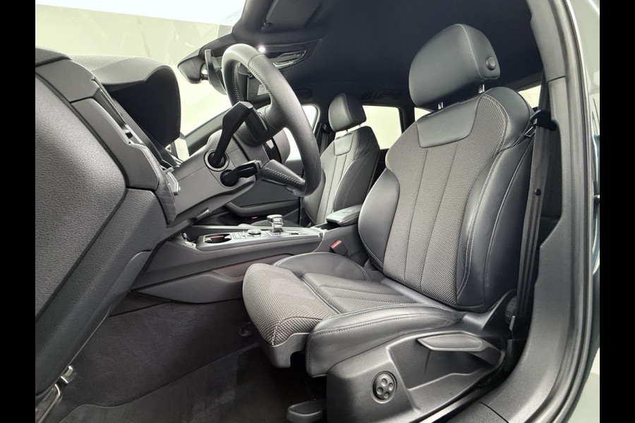 Audi A4 Avant 35 TFSI Sport S line black edition UNIEKE KLEUR| ELEK. TREKHAAK| ELEK. KLEP| S-LINE BINNEN- BUITEN | RIJKLAAR INCL. 12 MND BOVAG GARANTIE