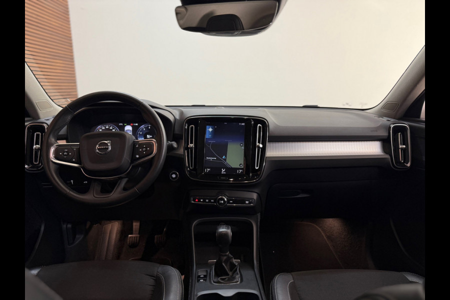 Volvo XC40 1.5 T3 Momentum | Adaptive Cruise Control | Navi | 19' inch | Half Leer | Camera Volvo XC40 1.5 T3 Momentum | Adaptive Cruise Control | Navi | 19' inch | Half Leer | Camera