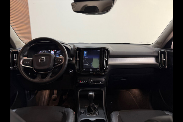 Volvo XC40 1.5 T3 Momentum | Adaptive Cruise Control | Navi | 19' inch | Half Leer | Camera Volvo XC40 1.5 T3 Momentum | Adaptive Cruise Control | Navi | 19' inch | Half Leer | Camera