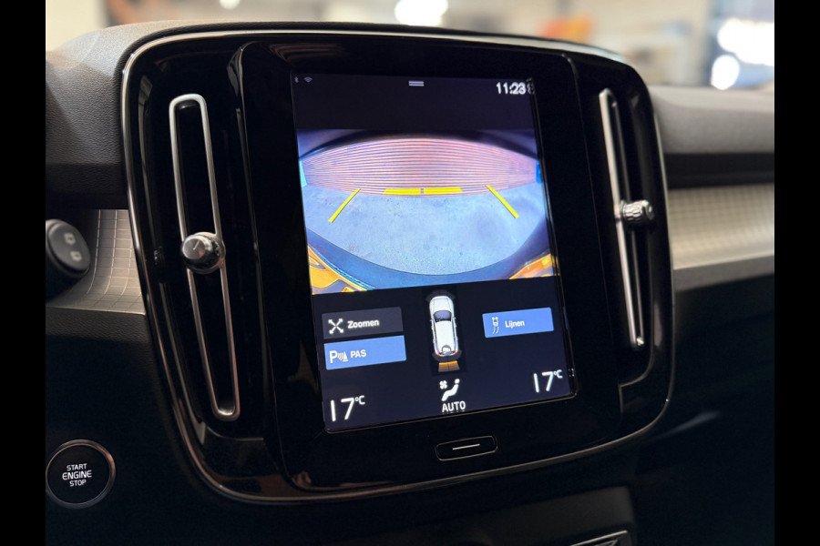 Volvo XC40 1.5 T3 Momentum | Adaptive Cruise Control | Navi | 19' inch | Half Leer | Camera Volvo XC40 1.5 T3 Momentum | Adaptive Cruise Control | Navi | 19' inch | Half Leer | Camera