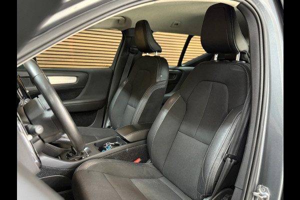Volvo XC40 1.5 T3 Momentum | Adaptive Cruise Control | Navi | 19' inch | Half Leer | Camera Volvo XC40 1.5 T3 Momentum | Adaptive Cruise Control | Navi | 19' inch | Half Leer | Camera